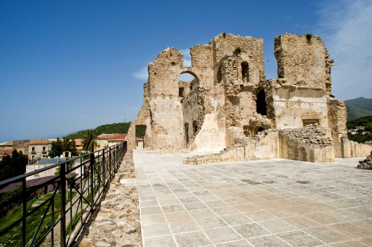 Residenza D'Epoca Borgodifiume Hotel Fiumefreddo Bruzio Eksteriør billede